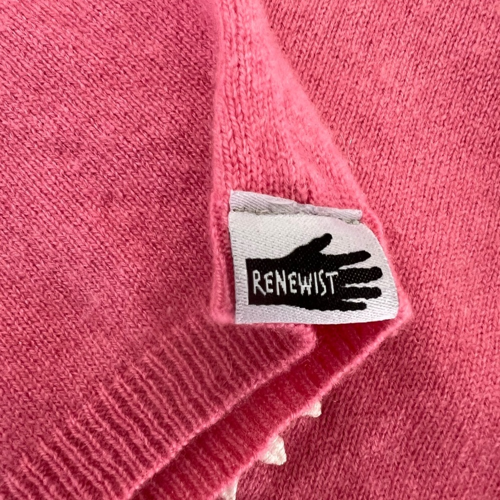Renewist Cashmere Raspberry Pink DaisySweater – Upcycled  from Marblehead - Picture 4 of 4